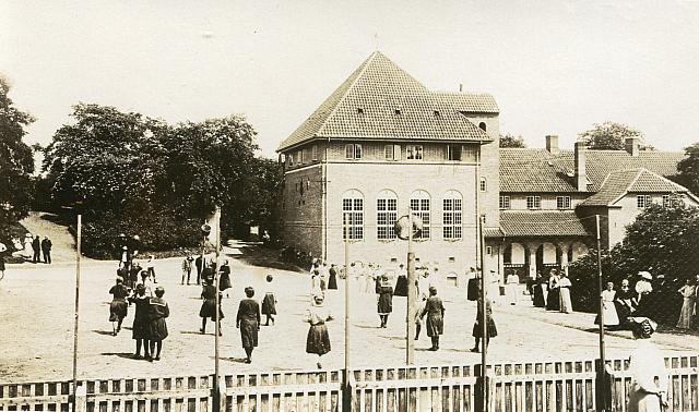 Kurvebold - 1910 (B11334)