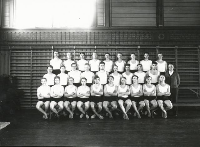 Vallekilde Højskole. Gymnastikhold - 1939 (B2834)