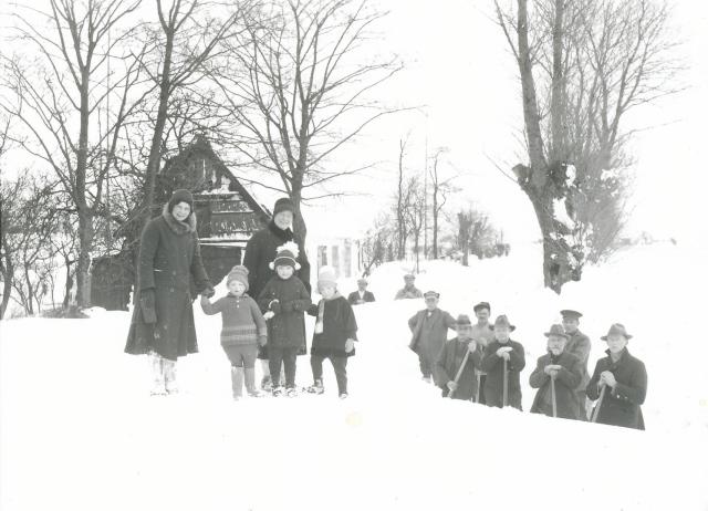 Snekastere i arbejde i Asnæs - 1931 (B2213)