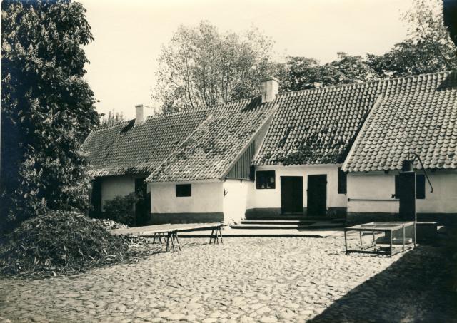 Lodsoldermandsgården, Gårdspladsen  (B95411)