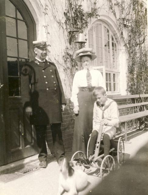 Postmesteren? Nyk. ca. 1910  (B90457)