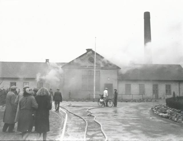 Asnæs Andelsmejeri brænder - 1944 (B3332)