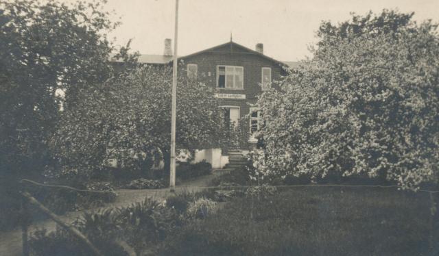 Frederikkes-Minde Friskole i Riis - ca. 1910 (B3372)