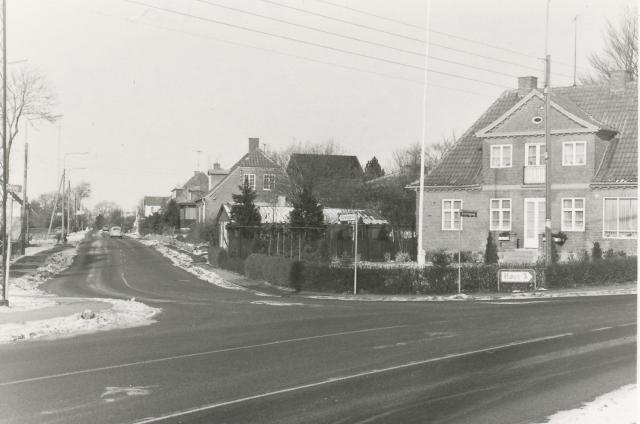 Hjørnet af Esterhøjvej og Vestervangen - februar 1983 (B1975)