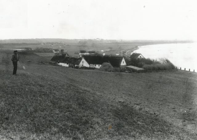 Ejendomme i Bjergene - ca. 1900 (B3582)