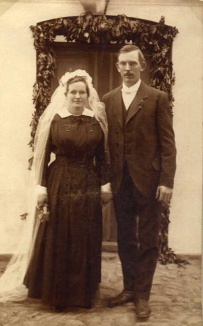 Kristiane og Valdemar Christensen - Havnebyen - ca. 1900 (B227)