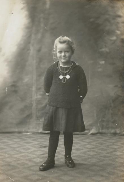 Asta Trier Hansen - ca. 1920 (B2861)