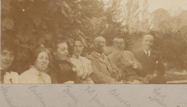 Fra skovridergården Mantzhøjs have - 1898 (B3322)