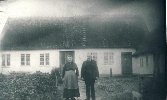 Urmager Rasmussens ejendom, Egebjerg  - ca. 1920 (B4141)