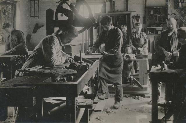 Billedskærer Hans Olsen, Vallekilde - ca. 1918 (B4544)