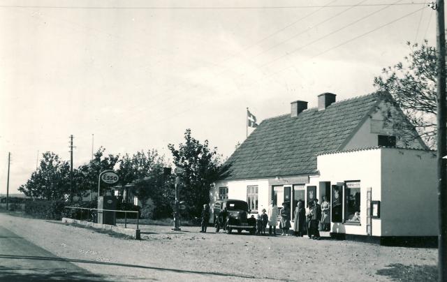 Lindow-Hansens Købmandsforretning - ca. 1950 (B5294)