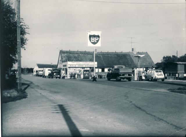 Verner Jørgensens Købmandsforretning - ca. 1960 (B5323)