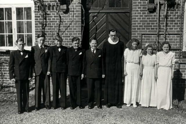 Konfirmation i Lumsås - april 1947 (B424)