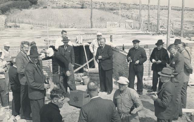 Grundstensnedlæggelse til Odden Plejehjem - august 1952 (B6328)