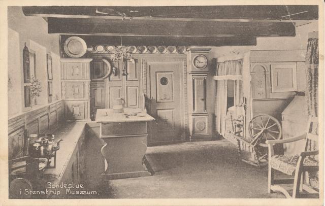 Interiør fra Stenstrup Museum - ca. 1915 (B6838)