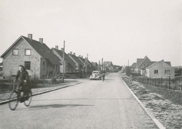 Tværvej i Højby - 1955 (B7254)