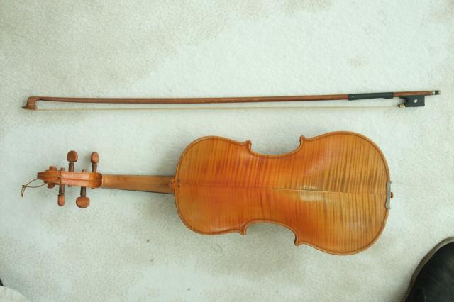 Violin bygget af Jens Sivertsen, Hølkerup - 2012 (B7397)