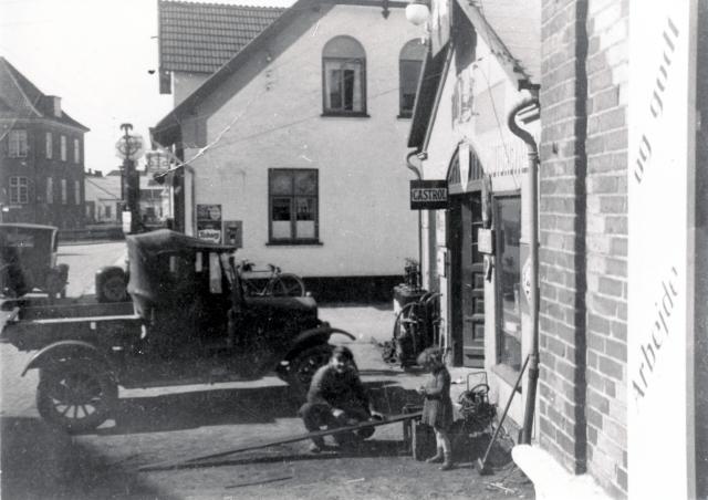 Vig Hovedgade - 1930 (B7616)