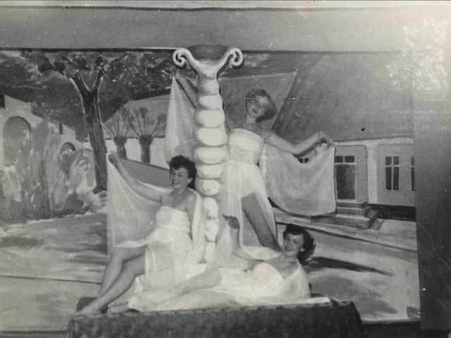 Modelfoto til skulptur - 1943 (B8442)