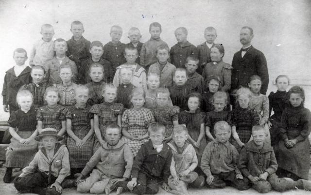 Hørve gamle skole - ca. 1902 (B9388)