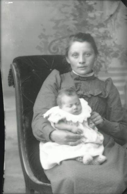 Bendtsine Bendtsen - ca. 1900 (B9742)