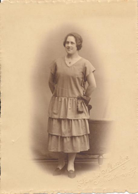 Dagny Dalby Christensen, Højby - ca. 1924 (B9772)