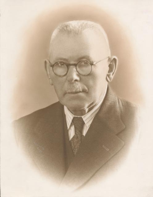Niels Peter Larsen, Vig (B9805)