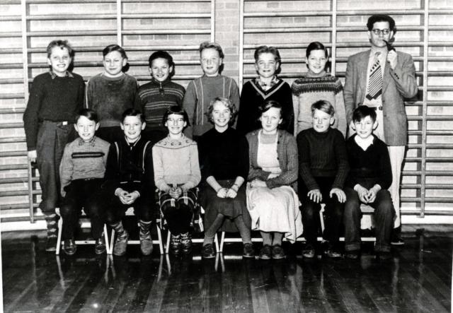 Nr. Asmindrup Skole - 1956-57 (B10371)