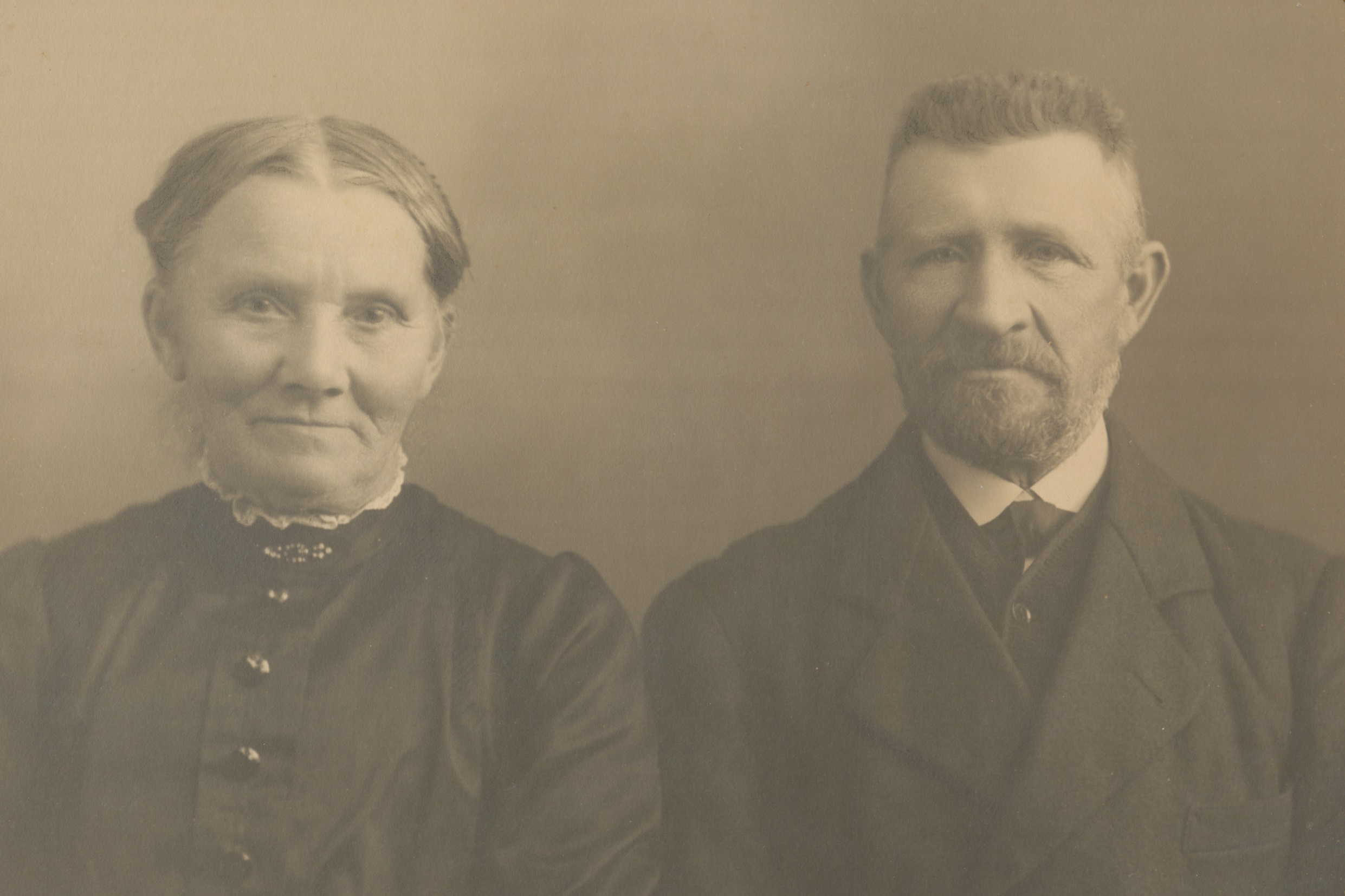 Maren og Kristen Andersen, Fårevejle Ås - ca. 1925 (B13091)