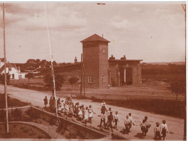 Remisen i Hørve tilhørende Hørve-Værslev Jernbane - ca. 1920 (B1895)