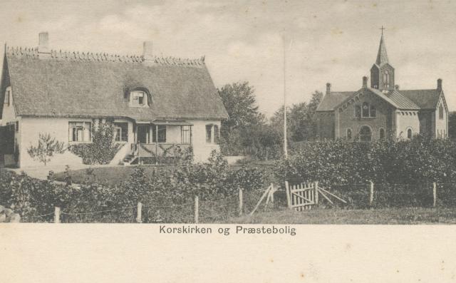 Korskirken og valgmenighedens præstebolig i Vallekilde, ca. 1914 (B2292)