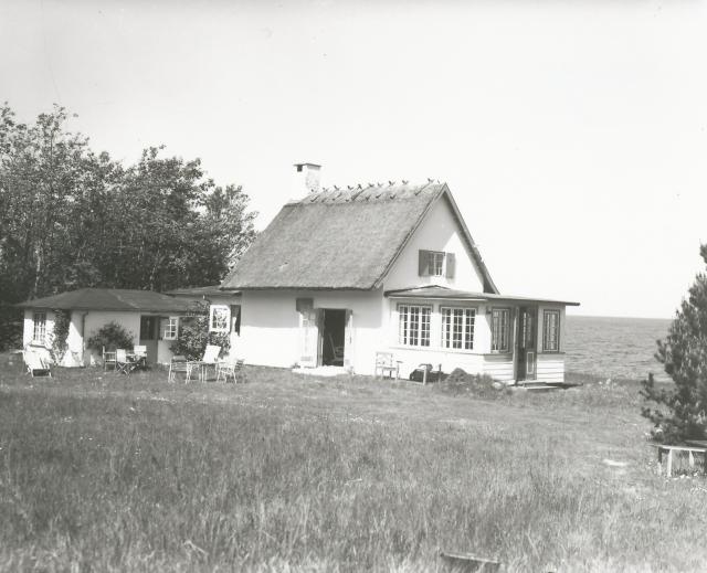 Veddinge Strand. Sommerhus, ca. 1940 (B2345)