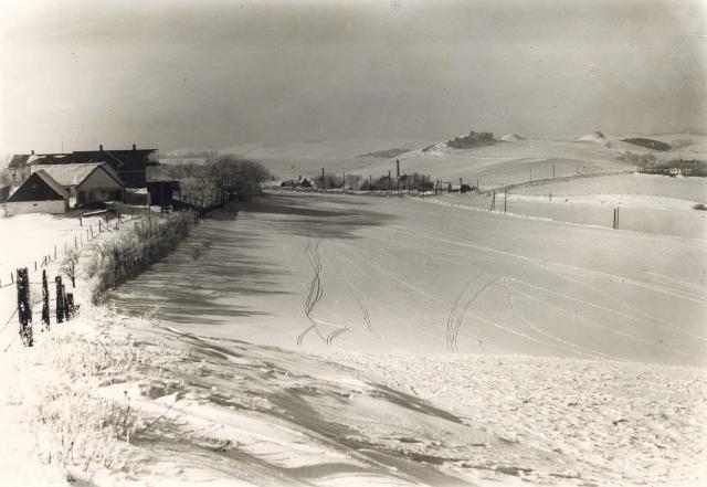 Høve og Esterhøj set fra nordøst, ca. 1940 (B2371)