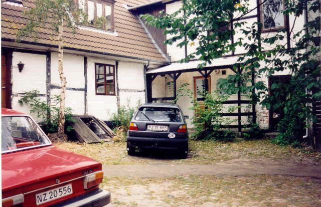 Godtfredsens Bageri - Gården med kælderskakt - 1995 (B90149)