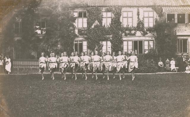 Vallekilde Højskole. Gymnastikopvisning - 1914 (B2900)
