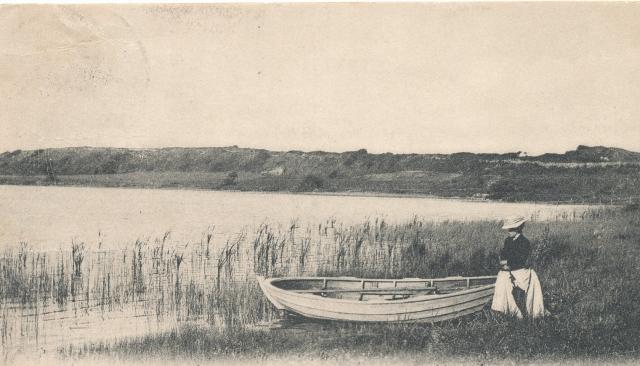Dybesø, et hvil ved søen  - ca. 1903  (B95129)