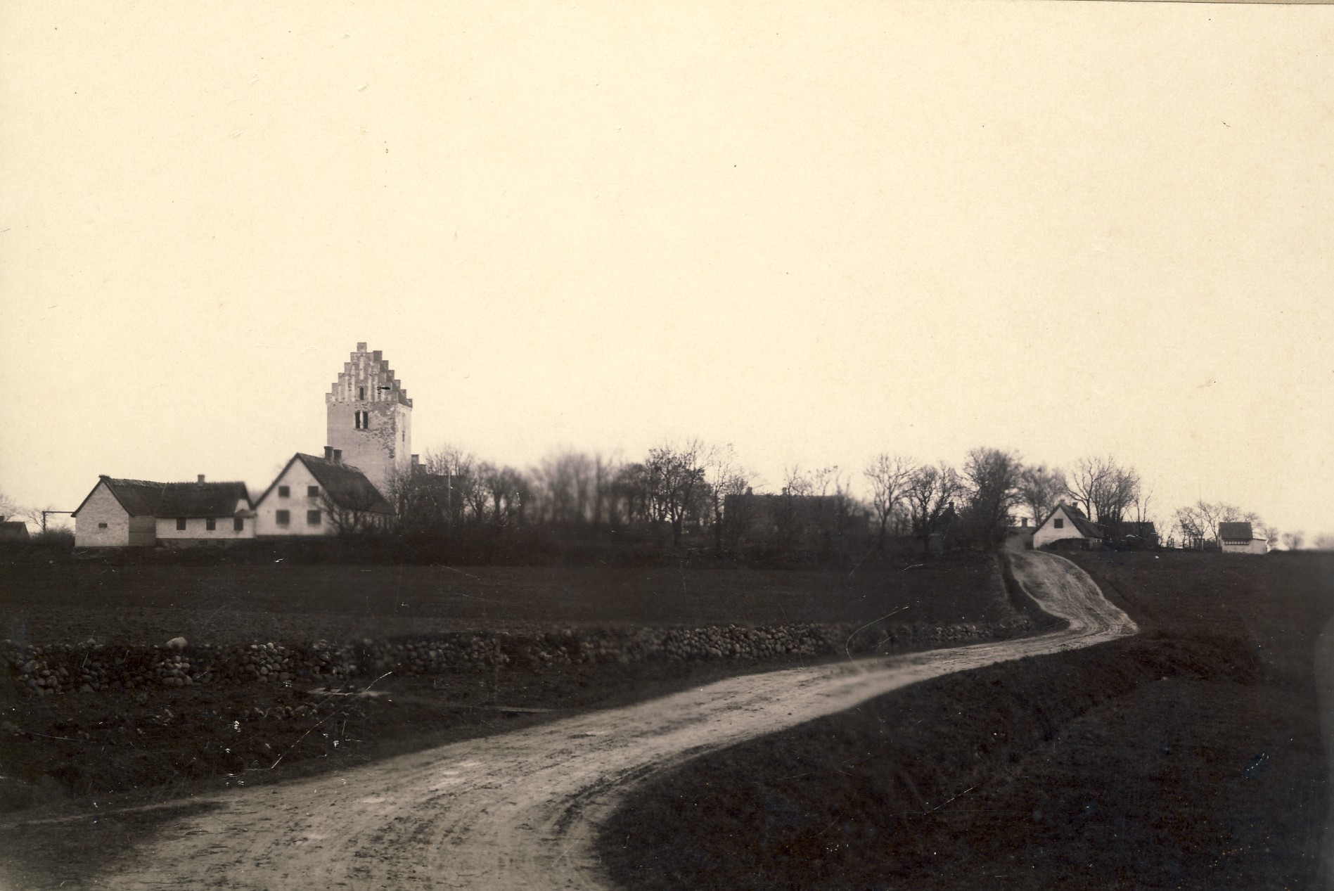 Nr. Asmindrup Kirke omkring år 1900 (B2000)