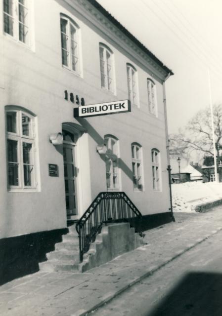 Biblioteket- Svanestræde 9 ca. 1977 (B91039)
