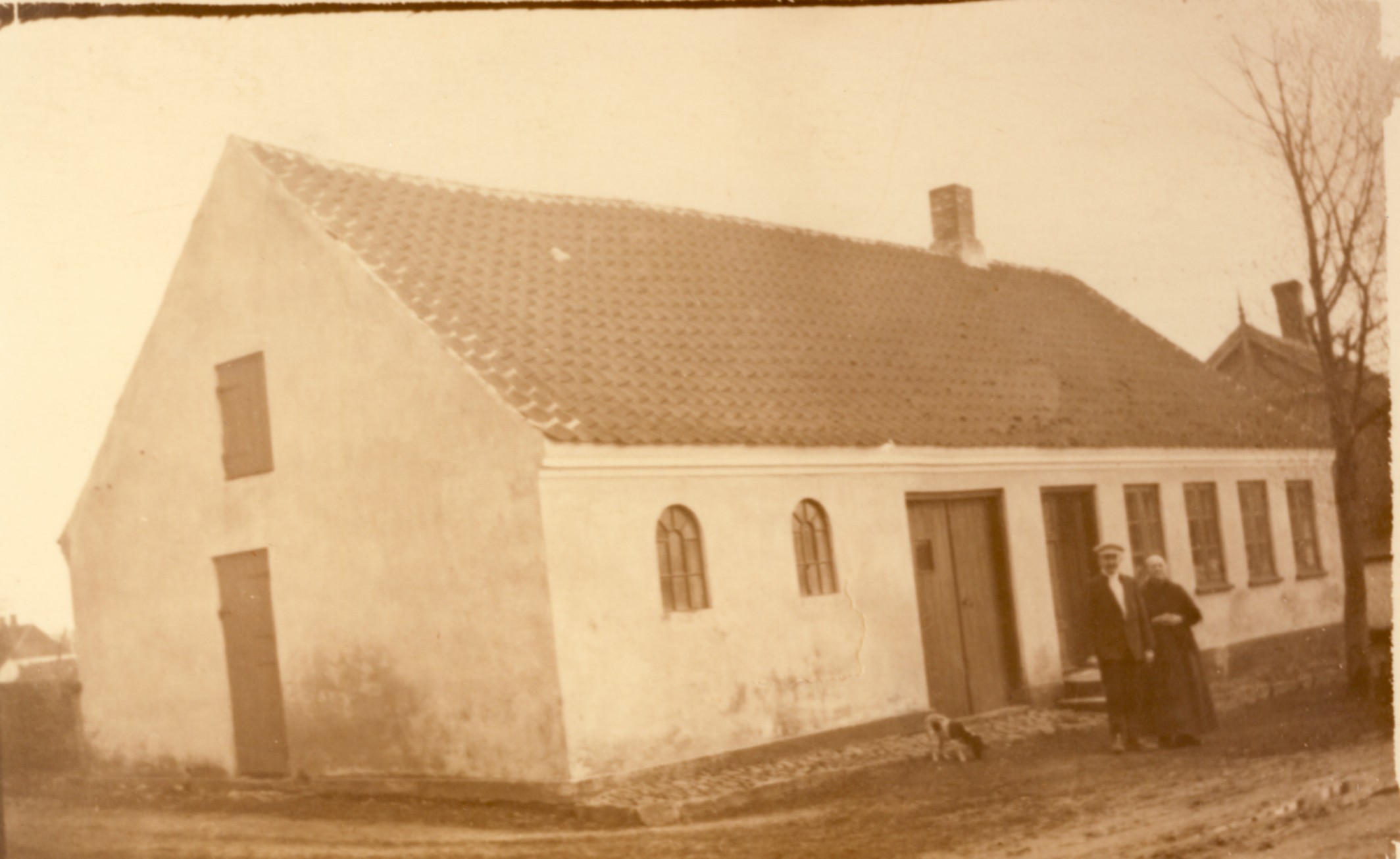 Bag Kirken 4, Højby - ca. 1920 (B3945)