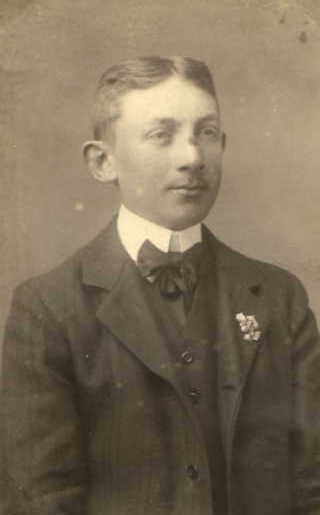 Jensen, Julius, Hyllegård, Yderby - 1910-1920 (B198)