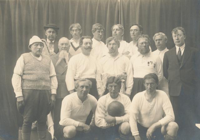 Fodboldhold fra Nykøbing - ca. 1935 (B92221)