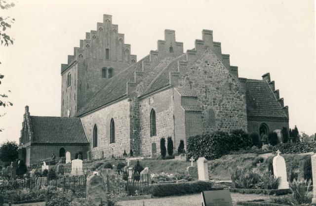 Højby Kirke - ca. 1960 (B4781)