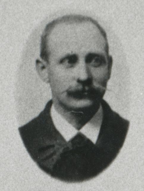 Førstelærer Julius Petersen, Fårevejle skole - ca. 1895 (B5669)