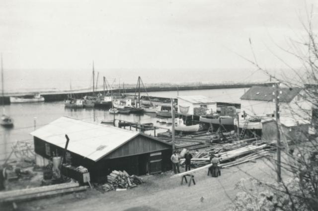 Odden Havns bådebyggeri - 1940'erne (B5740)
