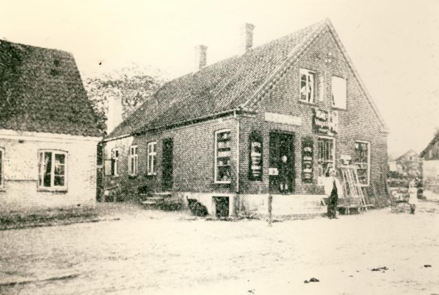 Købmand J. Nørbys forretning, Storegade 27 - ca. 1918 (B6310)