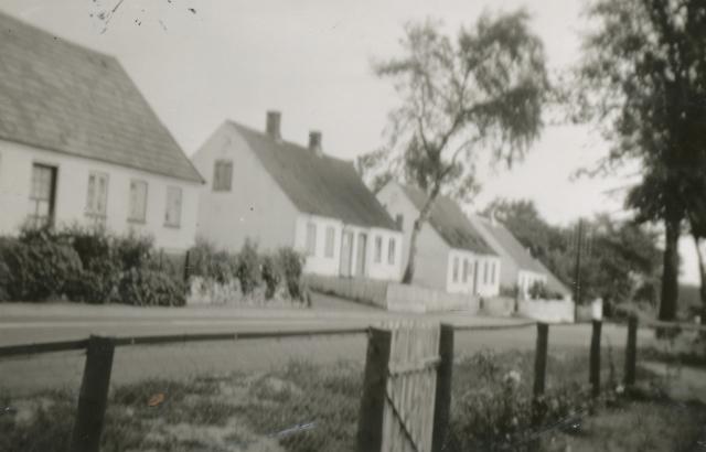 Huse på Stubberup Byvej - ca. 1954 (B7352)