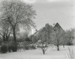 Asnæs Præstegård og kirken - vinteren 1940 (B7934)