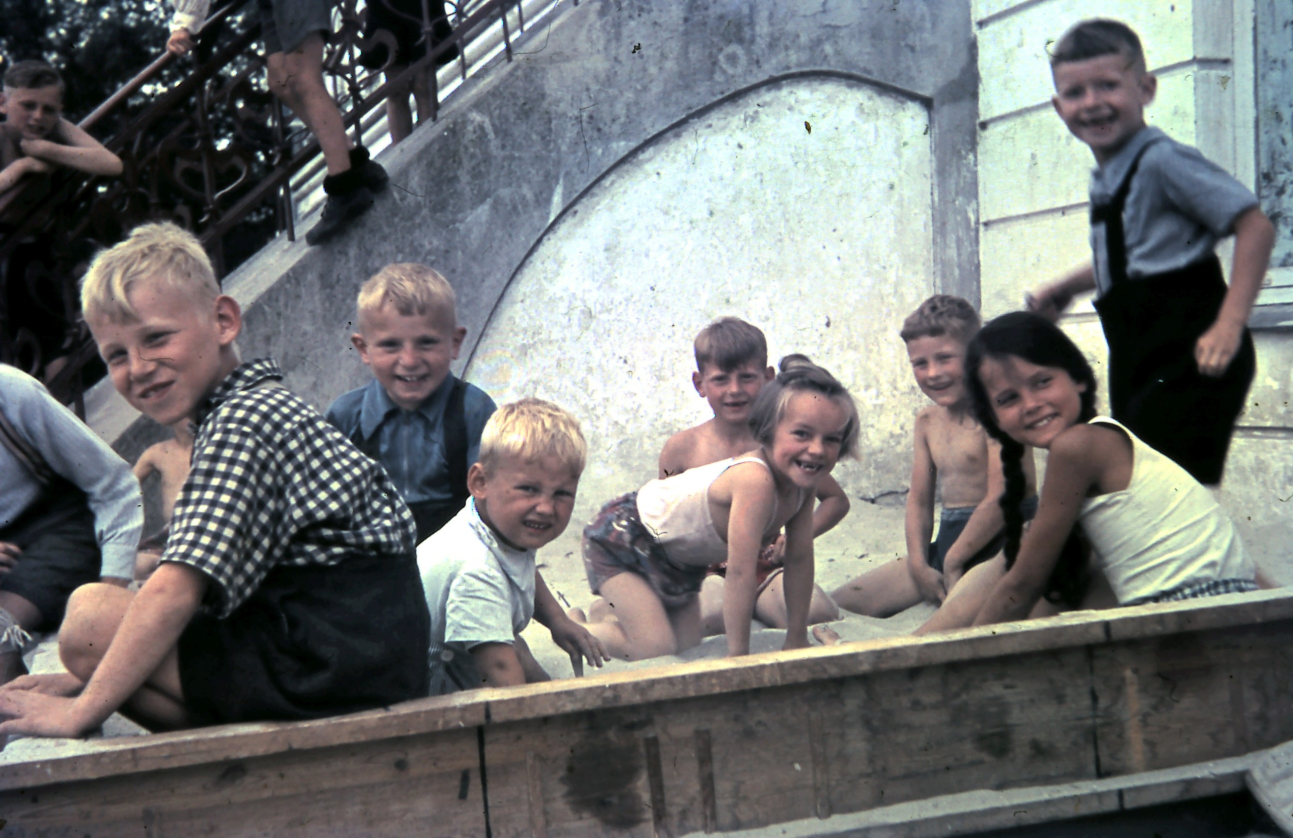 Tyske flygtningebørn. Fårevejle Højskole - 1945 (B7962)
