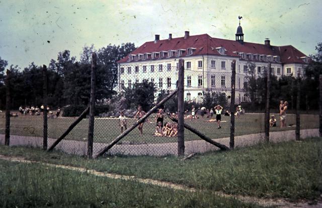 Tyske flygtningebørn. Fårevejle Højskole - 1945 (B7971)