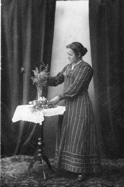 Sigrid Trier Hansen - ca. 1911 (B8588)